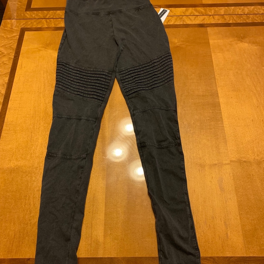 BP leggings